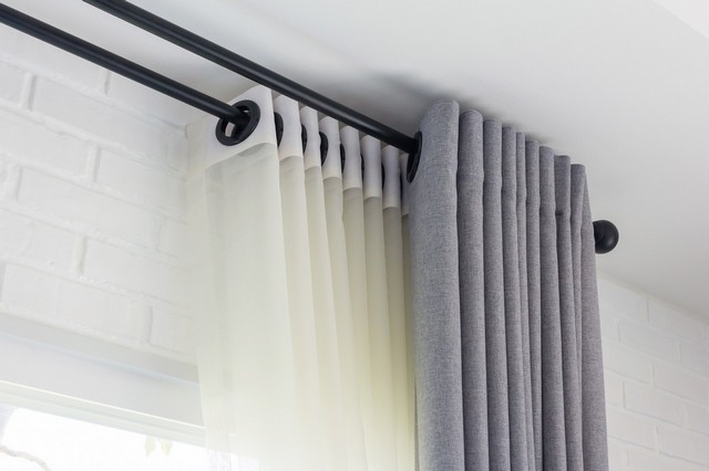 Curtain Fitters Addlestone, New Haw, Woodham, KT15